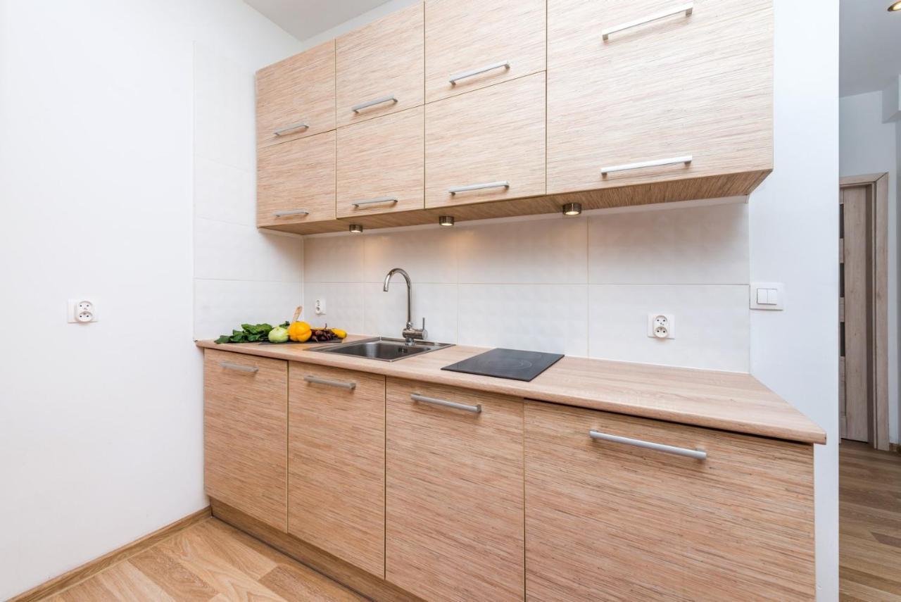 Hello Apartments City Center Of Old Town 3 Bedrooms Art & View กดัญสก์ ภายนอก รูปภาพ