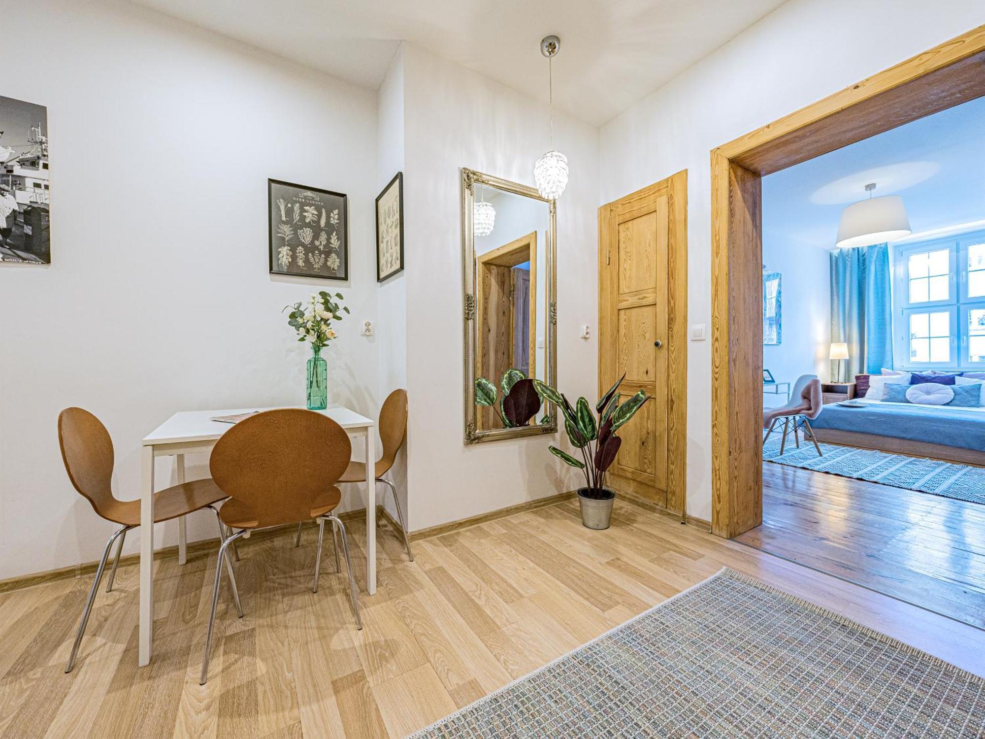 Hello Apartments City Center Of Old Town 3 Bedrooms Art & View กดัญสก์ ภายนอก รูปภาพ