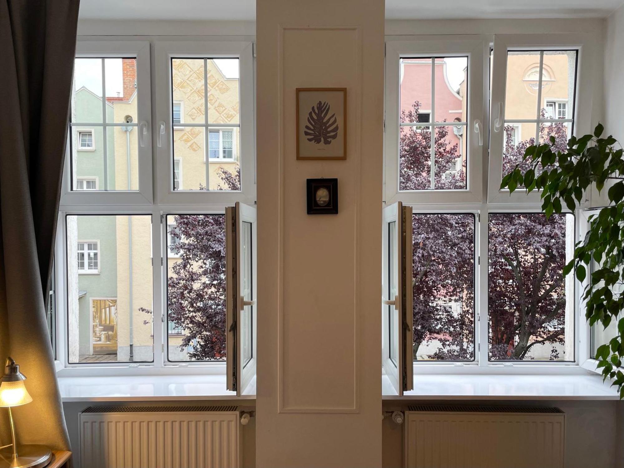Hello Apartments City Center Of Old Town 3 Bedrooms Art & View กดัญสก์ ภายนอก รูปภาพ